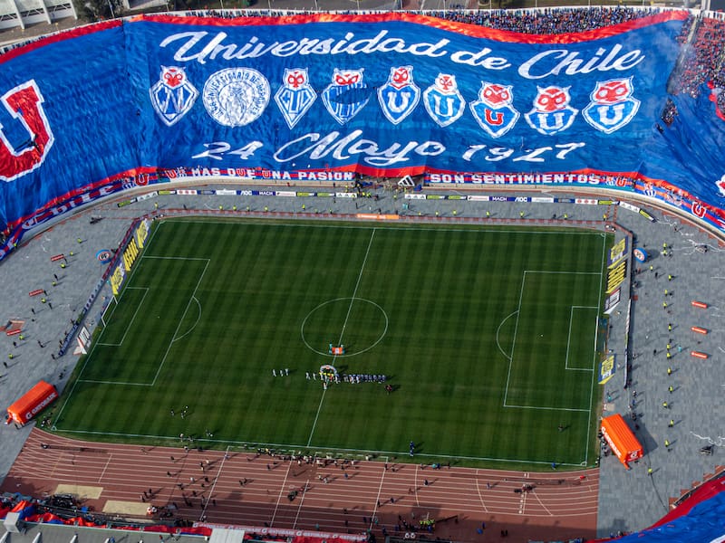 Hinchas de Universidad de Chile en el Superclásico.