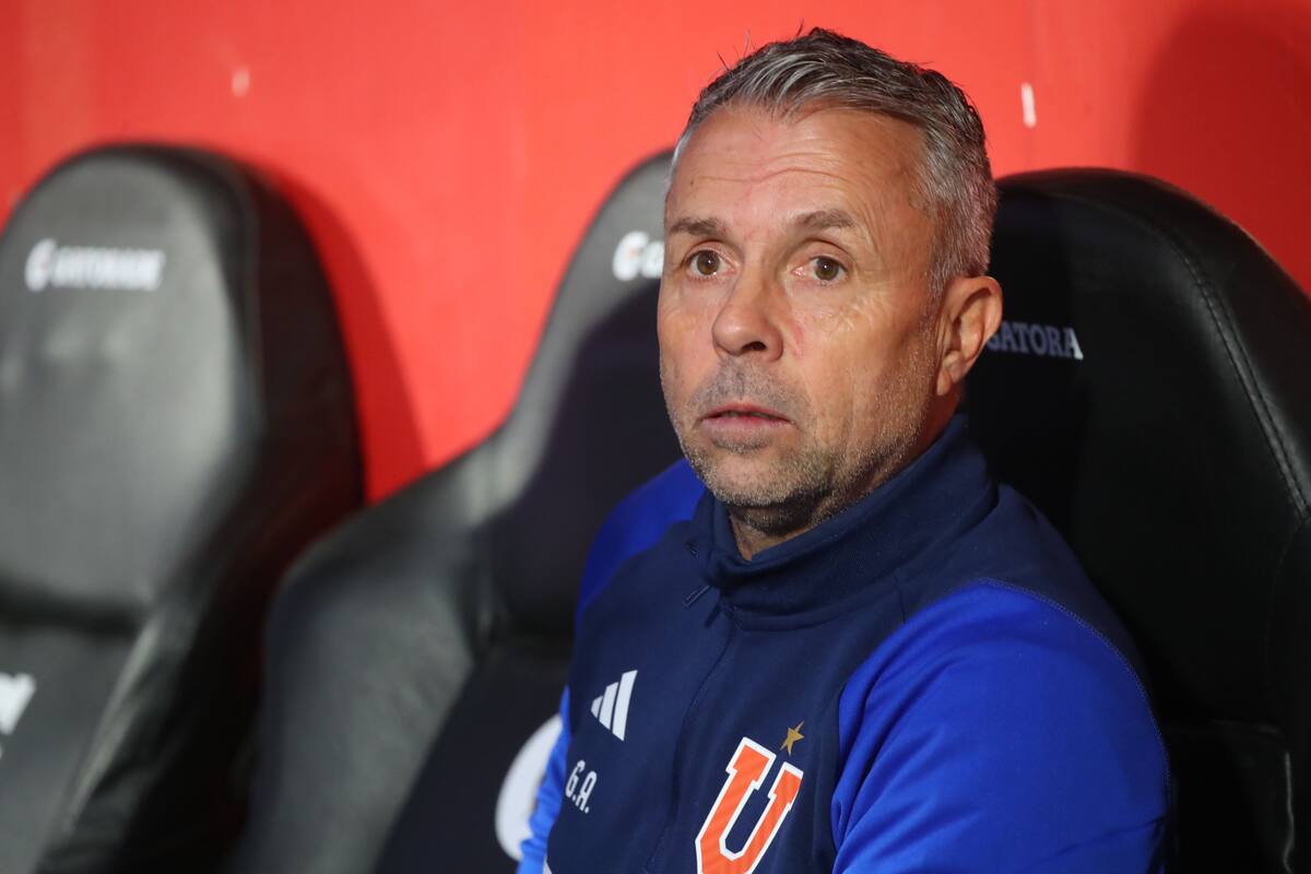 El entrenador de Universidad de Chile, Gustavo Alvarez.