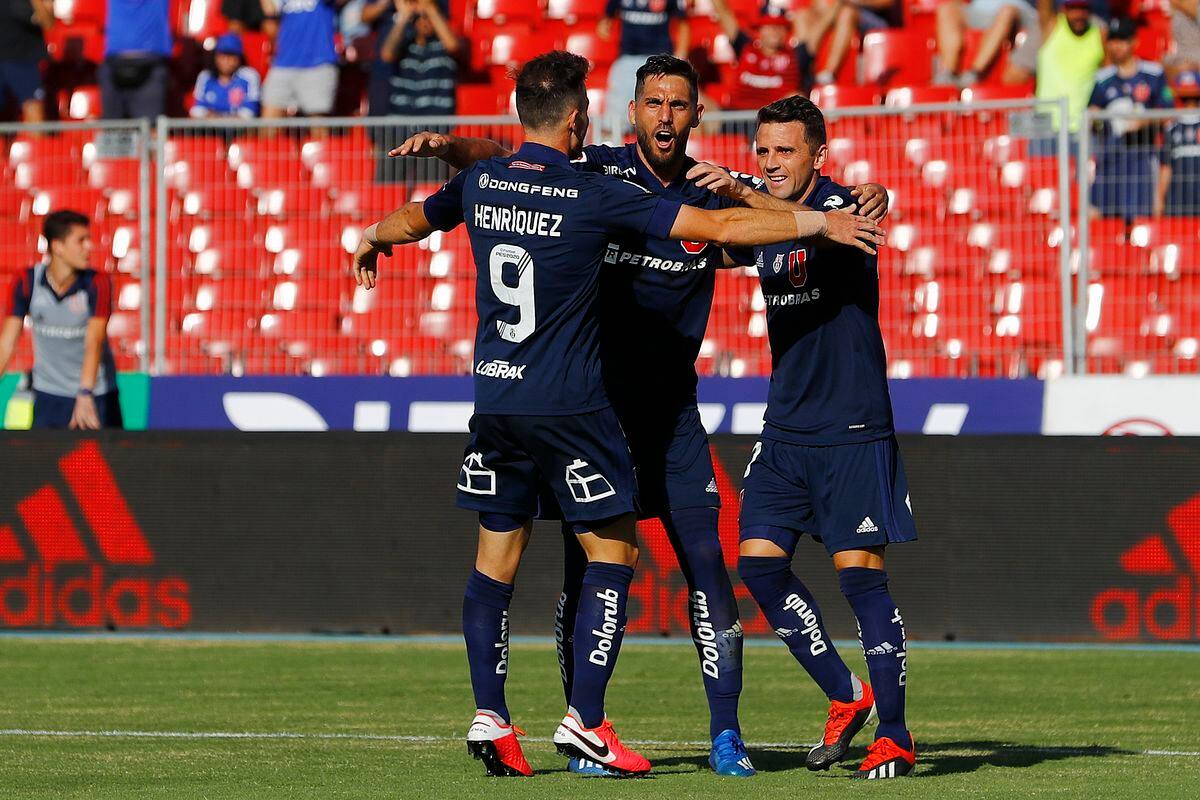 Futbol, Universidad de Chile vs Curico Unido.
Segunda fecha, campeonato nacional 2020
El jugador de Universidad de Chile Angelo Henriquez celebra su gol contra Curico Unido durante el partido por primera division jugado en el estadio Nacional.
Santiago, Chile.
01/02/2020
Felipe Zanca/Photosport
Football, Universidad de Chile vs Curico Unido
Second date, National Championship 2020
Universidad de Chile's player Angelo Henriquez celebrates his goal against Curico Unido during first division football match at Nacional stadium.
Santiago, Chile.
01/02/2020
Felipe Zanca/Photosport