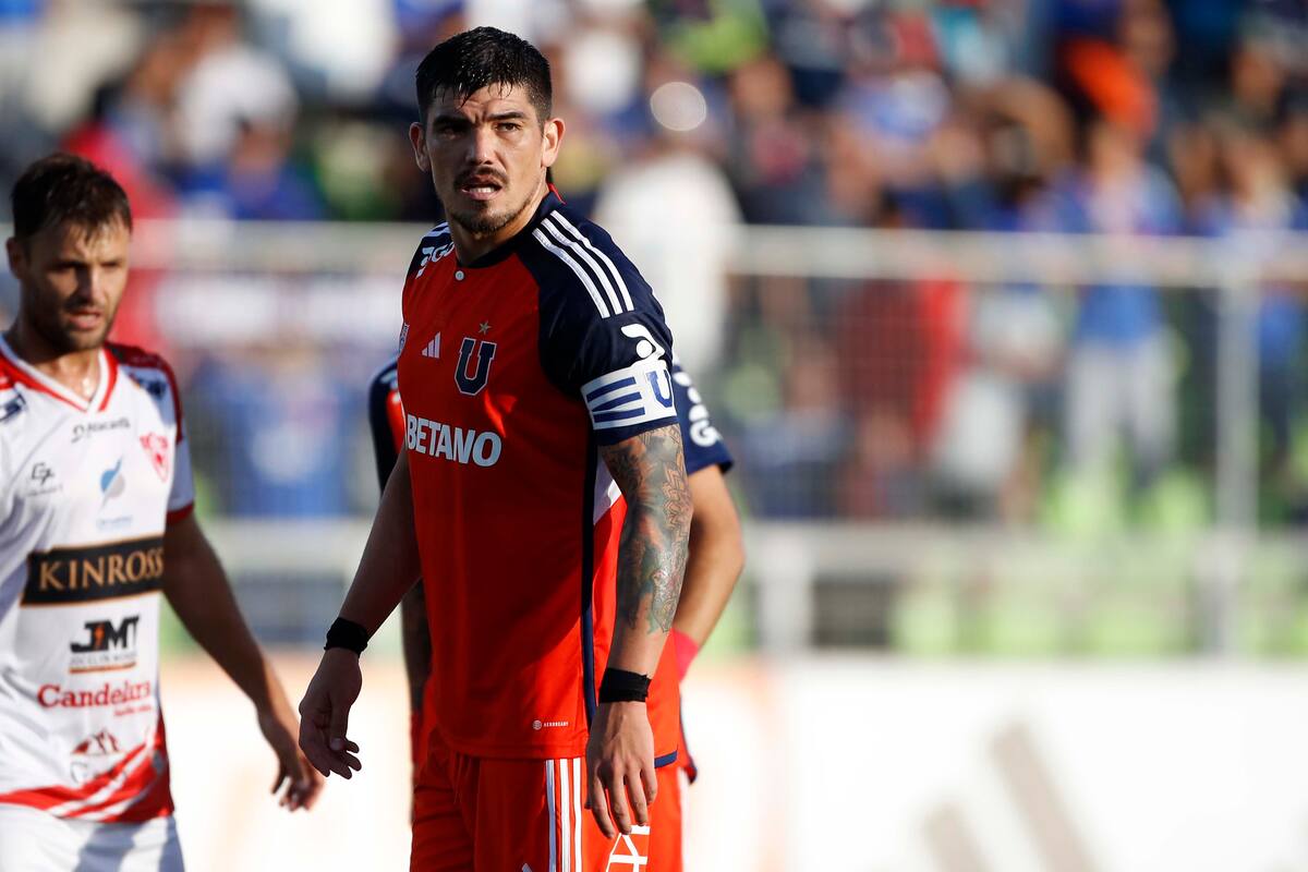 Luis Casanova es el capitán de Universidad de Chile.