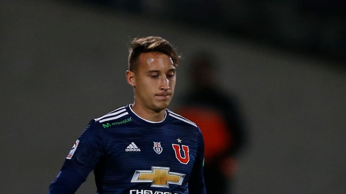 Ángelo Araos asoma como refuerzo de Universidad de Chile para reemplazar al lesionado Augusto Barrios