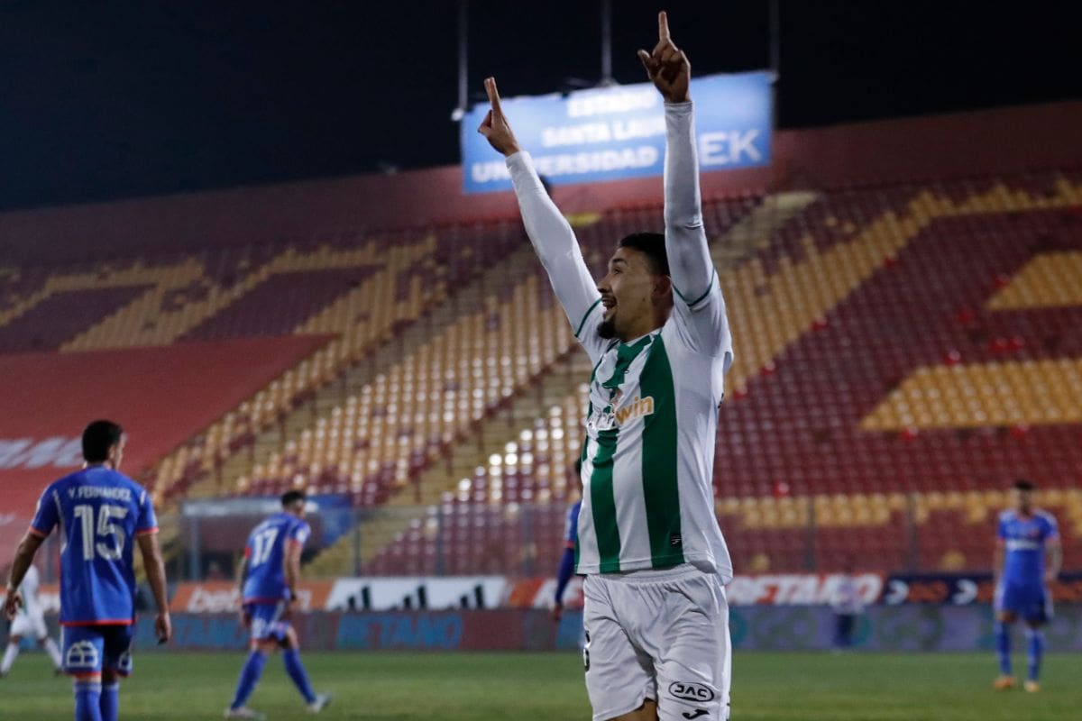 La U quedó lejos de los puestos de copas internacionales, mientras O'Higgins cosechó puntos de oro. Foto: Agencia Aton.