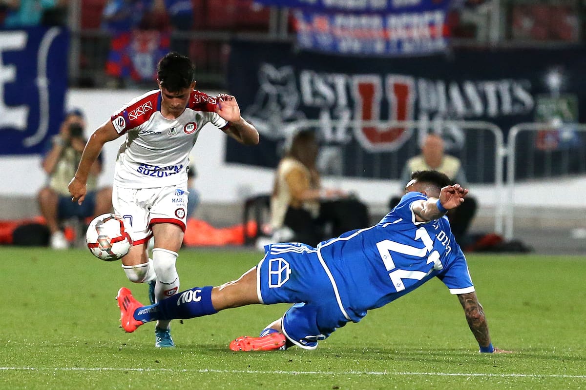 El jugador de Union La Calera, Renato Huerta.
