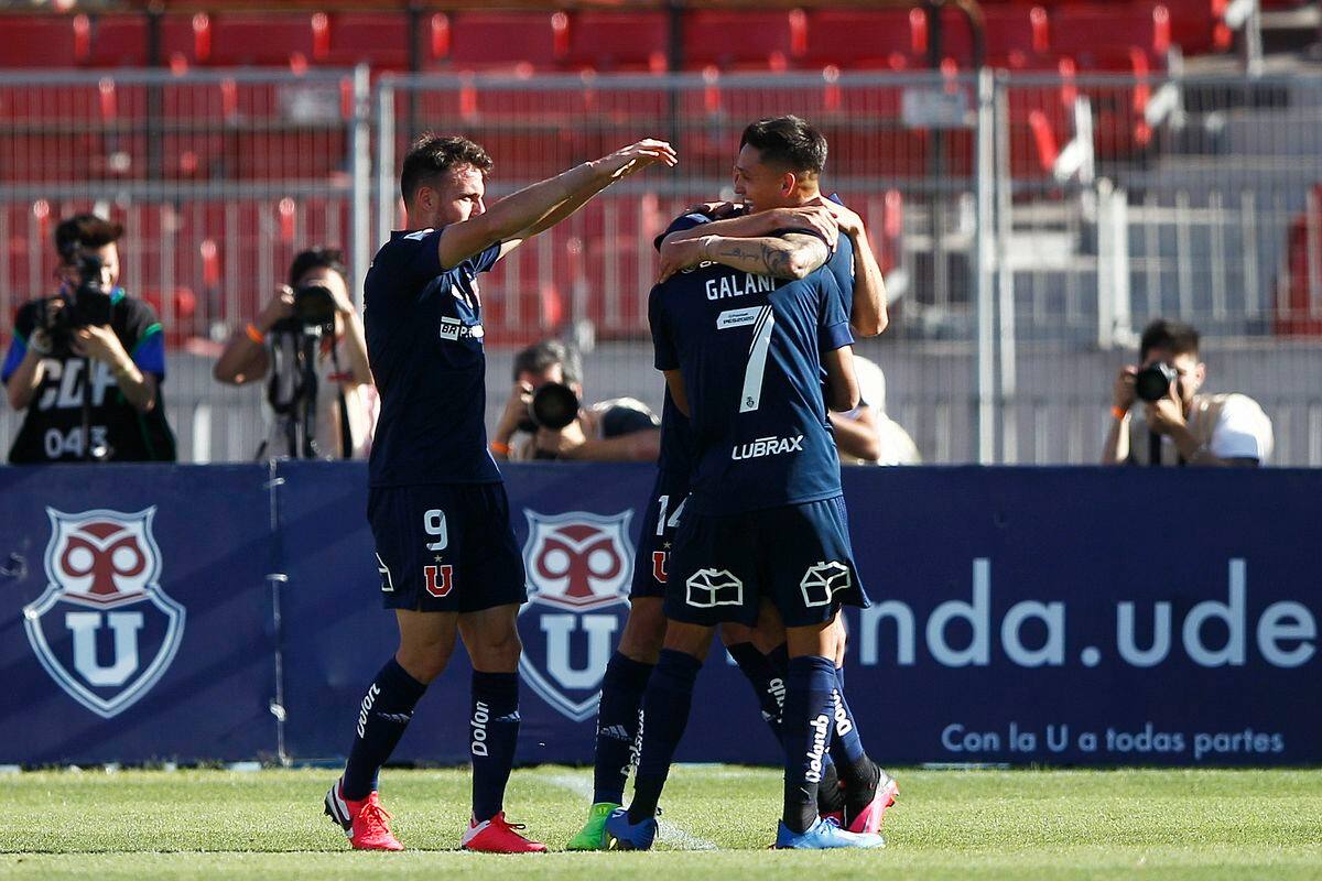 Futbol, Universidad de Chile vs Union La Calera
Tercera fecha, primera rueda Campeonato 2020.
El jugador de Universidad de Chile Diego Carrasco celebra despues de convertir un gol contra Union La Calera durante el partido de primera division realizado en el estadio Nacional de Santiago, Chile.
08/02/2020
Felipe Zanca/Photosport
Football, Universidad de Chile vs Union La Calera
Third date Championship 2020.
Universidad de Chile's player Diego Carrasco celebrates after scoring against Union La Calera during the first division football match held at the Nacional stadium in Santiago, Chile.
08/02/2020
Felipe Zanca/Photosport