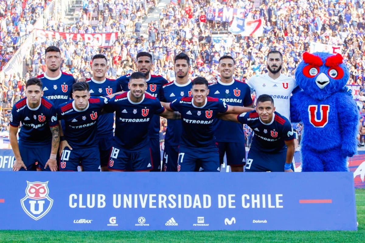 Futbol, Universidad de Chile vs Union La Calera.
Septima fecha, campeonato Nacional 2019
Formacin de Universidad de Chile antes del partido de primera division contra Union La Calera realizado en el estadio Nacional.
Santiago, Chile.
07/04/2019
Ramon Monroy/Photosport
Football, Universidad de Chile vs Union La Calera.
7th date, 2019 National Championship
Universidad de Chile's team before the first division match against Union La Calera at Nacional stadium in Santiago, Chile.
07/04/2019
Ramon Monroy/Photosport