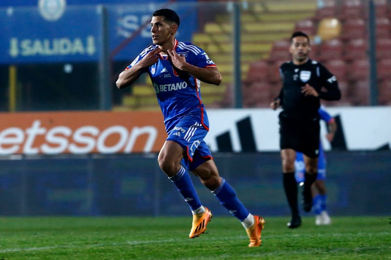 Israel Poblete no será titular en el duelo entre Universidad de Chile y Deportes Temuco.