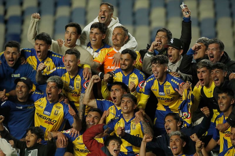 Sueña con el título de Primera B. Agencia Aton