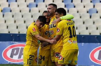 “Estamos acá para ser su pilar”: Matías Donoso le dedica el agónico triunfo a Miguel Ramírez en “final” de la Primera B