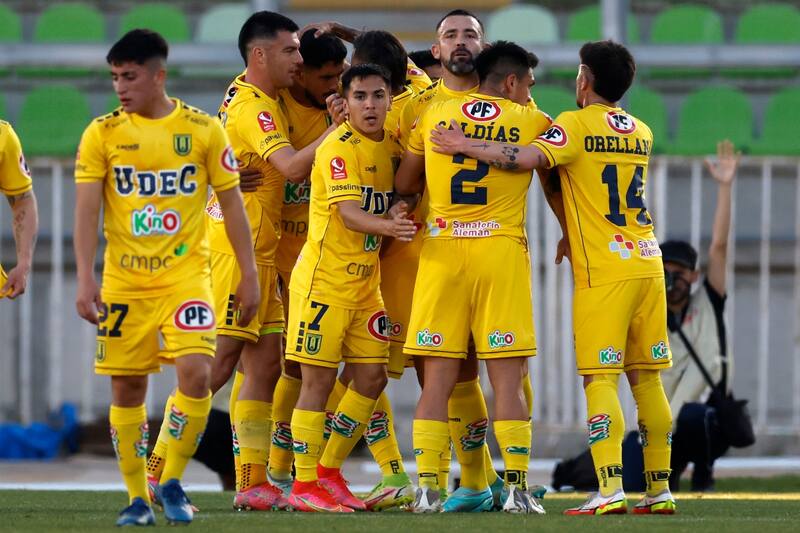 se prepara para la Primera B.