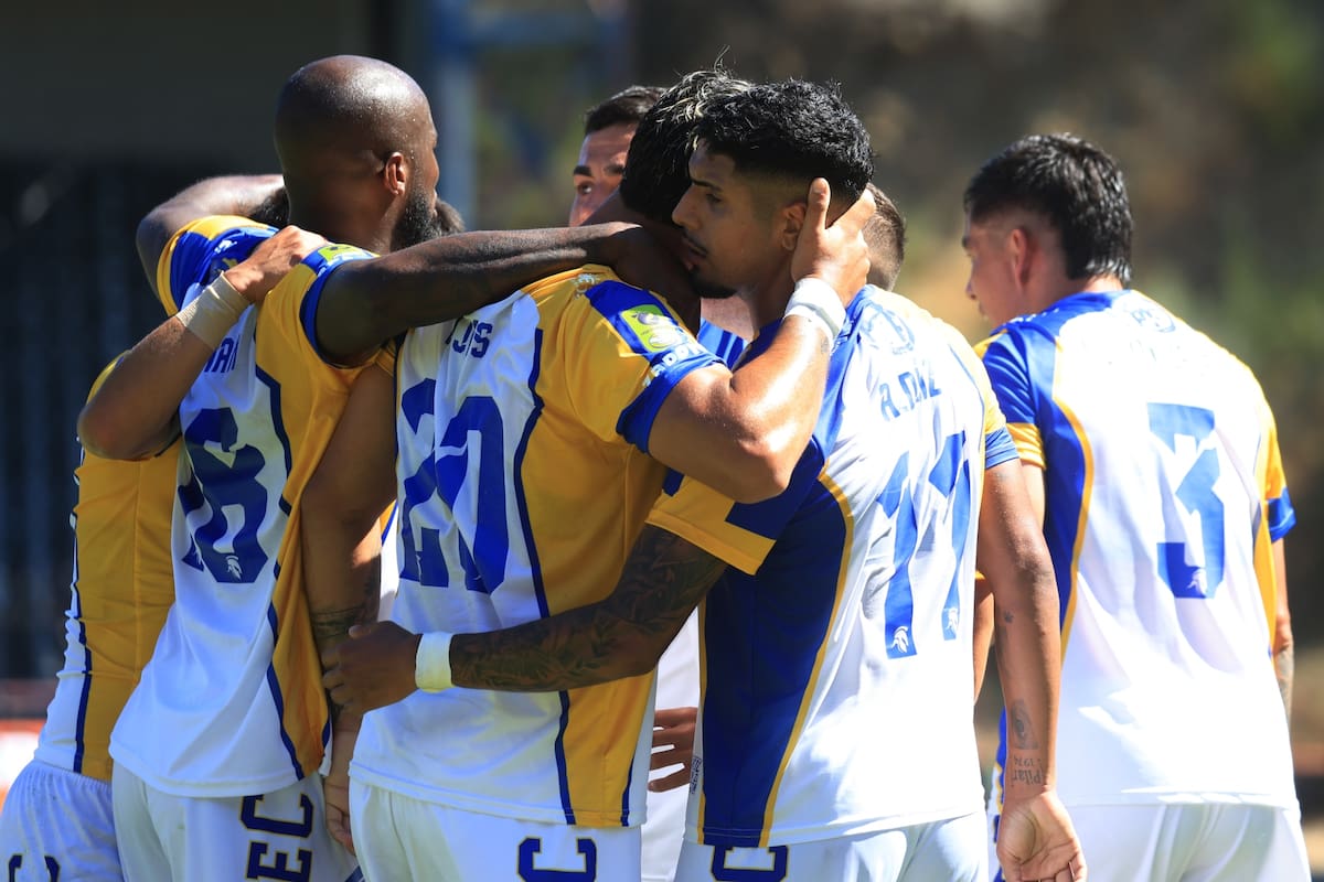 El Campanil anunció la salida de cinco jugadores. Foto: Agencia Aton.