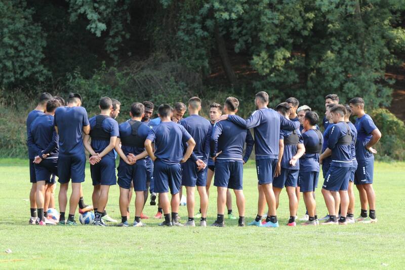 En el "Campanil" se preparan para su postergado debut en Primera B.