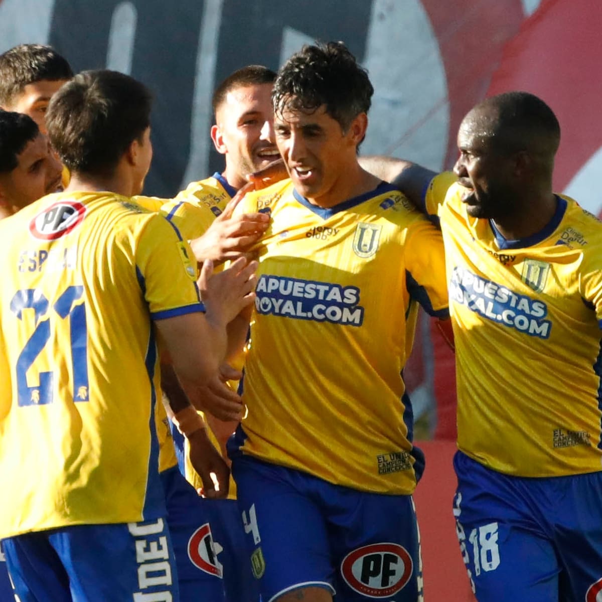 Universidad de Concepción sorprende y ficha a goleador de la Liga Paraguaya