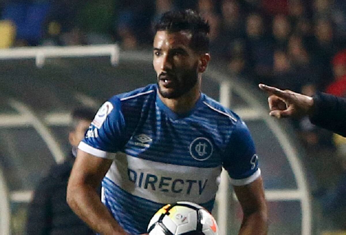 Futbol, Universidad de Concepcion vs Universidad Catolica.
El entrenador de Universidad de Concepcion, Francisco Bozan, da instrucciones durante el partido de primera division disputado en el estadio Bicentenario Ester Roa de Concepcion, Chile.
20/05/2018
Ramon Monroy/Photosport*****
Football, Universidad de Concepcion vs Universidad Catolica.
Universidad de Concepcion manager Francisco Bozan, instructs during the first division football match held at the Ester Roa stadium in Concepcion, Chile.
20/05/2018
Ramon Monroy/Photosport