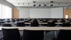 Algunas no están acreditadas: las CINCO universidades chilenas que no exigen puntaje PAES