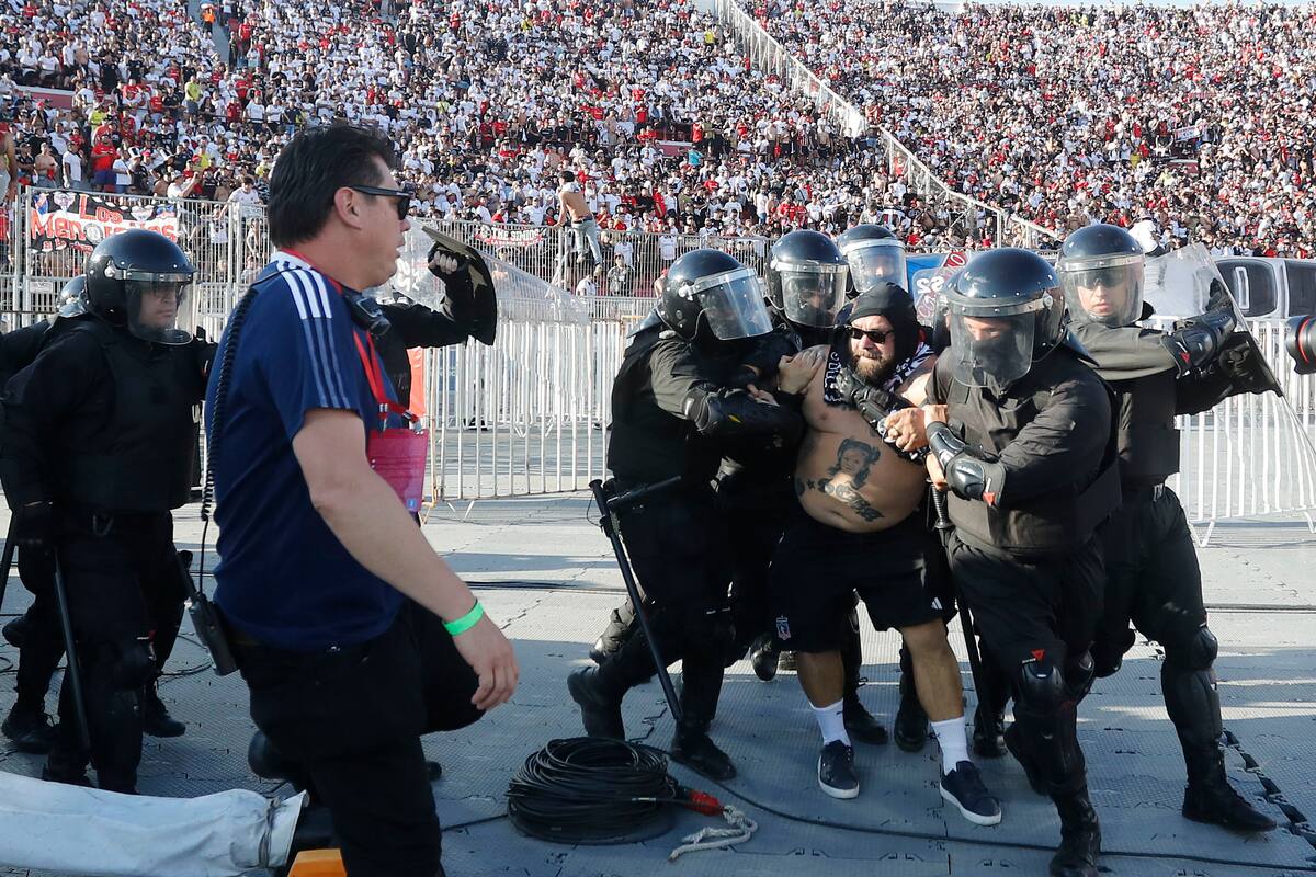 La final en el Nacional en 2024 fue una vergüenza absoluta y otro fracaso en el intento de los dirigentes por controlar a los indeseables que ingresan a las barras bravas.