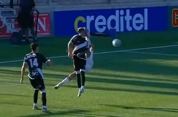 VIDEO | ¡Uruguay nomá! La brutal patada en la cabeza en un partido de la Copa charrúa