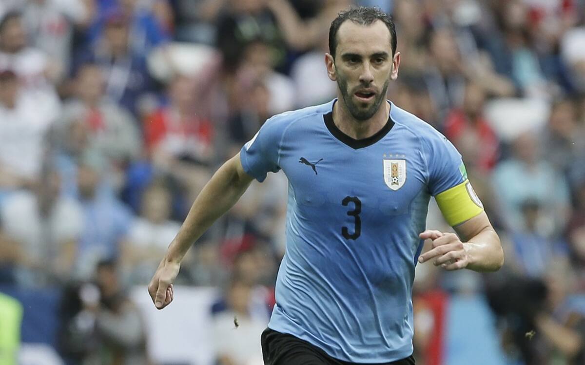Futbol, Uruguay vs Francia
Copa Mundial de Rusia 2018
El jugador de Uruguay Diego Godin, controla el balon durante el partido por cuartos de final en el estadio Nizhni Nóvgorod Nizhni
Novgorod, Rusia
06/07/2018
Javier Garcia Martino/Photosport
Football, Uruguay vs France
World Cup Russia 2018
Uruguay's player Diego Godin controls the ball during the match at the Nizhni Nóvgorod Nizhni in Nóvgorod, Russia.
06/07/2018
Javier Garcia Martino/Photosport