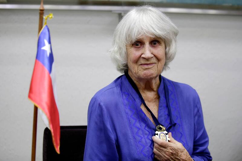 Santiago 11 de diciembre 2018
La Universidad De Santiago de Chile, entrega un reconocimiento a la esposa de Victor Jara, Joan Turner de jara (Joan Jara), en el marco de la semana de los Derechos humanos
Javier Torres/Aton Chile