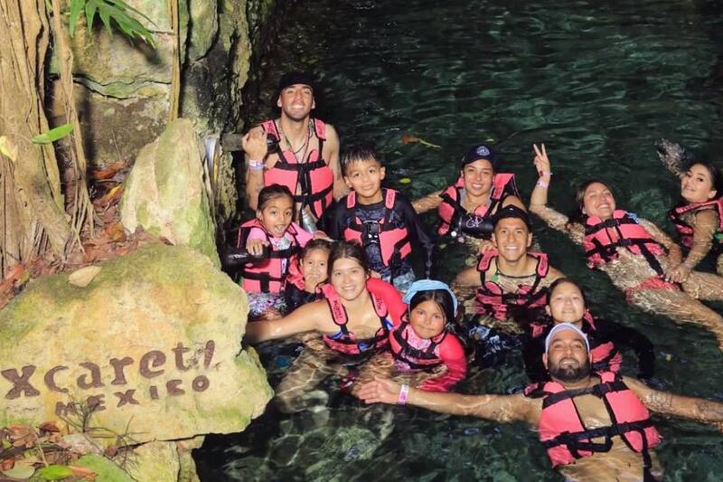 El portero de la U viajó a la Riviera Maya con toda su familia. Foto: Gabriel Castellón en Instagram.