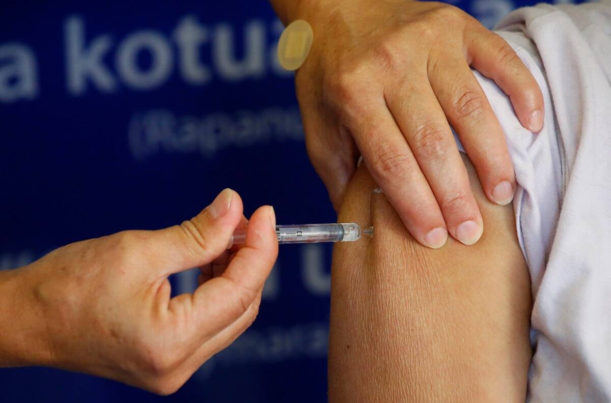 Vacunación contra la influenza: ¿Qué grupos etarios pueden recibirla y cuál es la población objetivo?