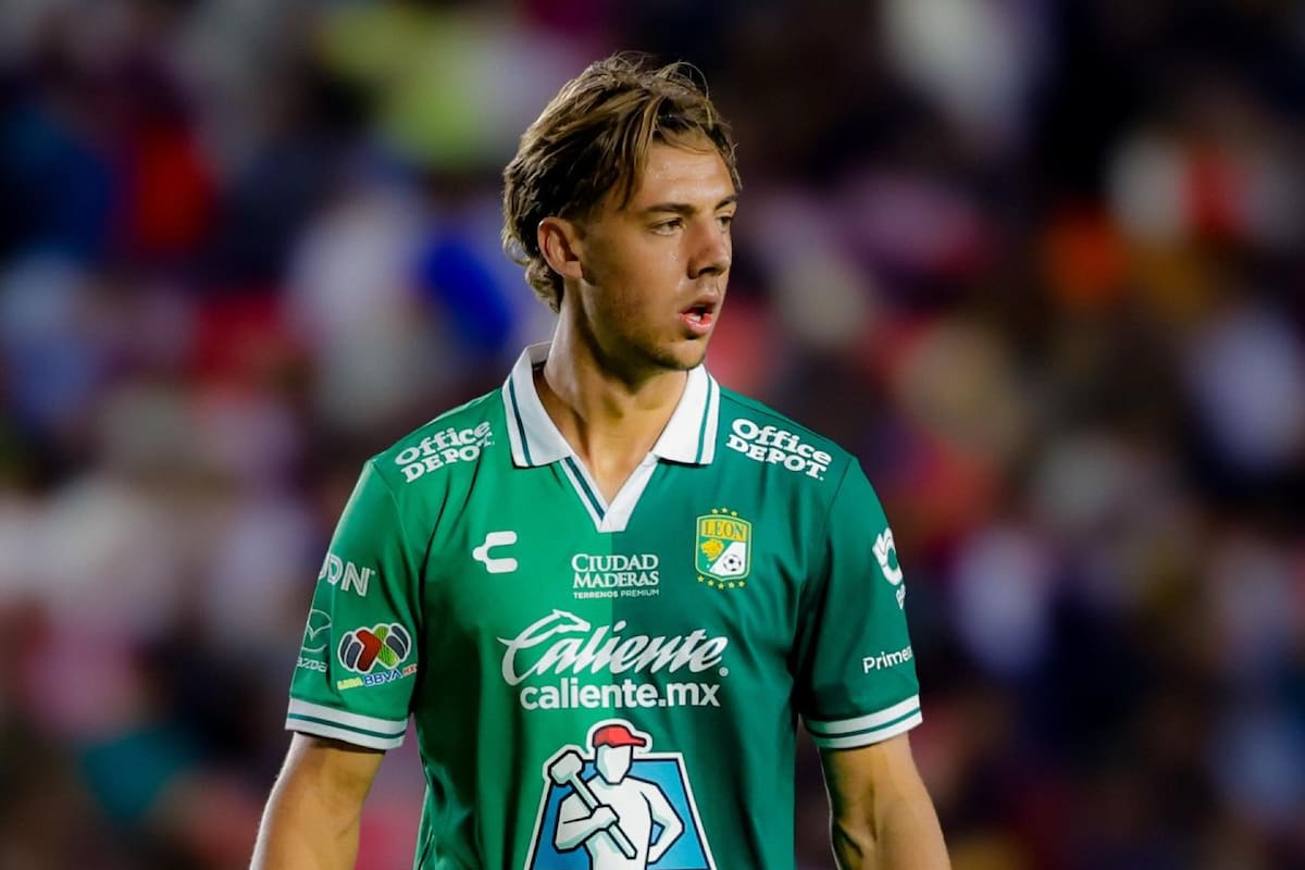 El defensor del Leónn está a detalles de la U. Foto: Instagram Valentín Gauthier.