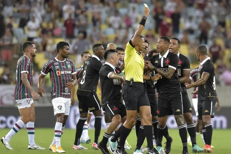El candente clásico con Fluminense sigue provocando repercusiones en el Gigante de la Colina.