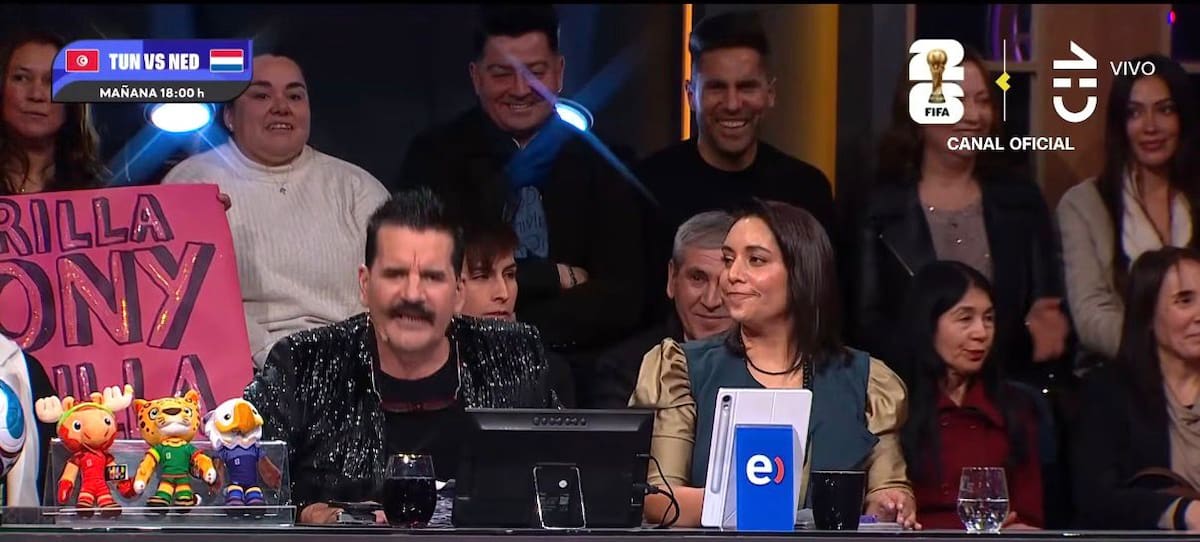 Hace duras críticas a Yiego Pizarro en Fiebre de Baile.
Foto: CHV