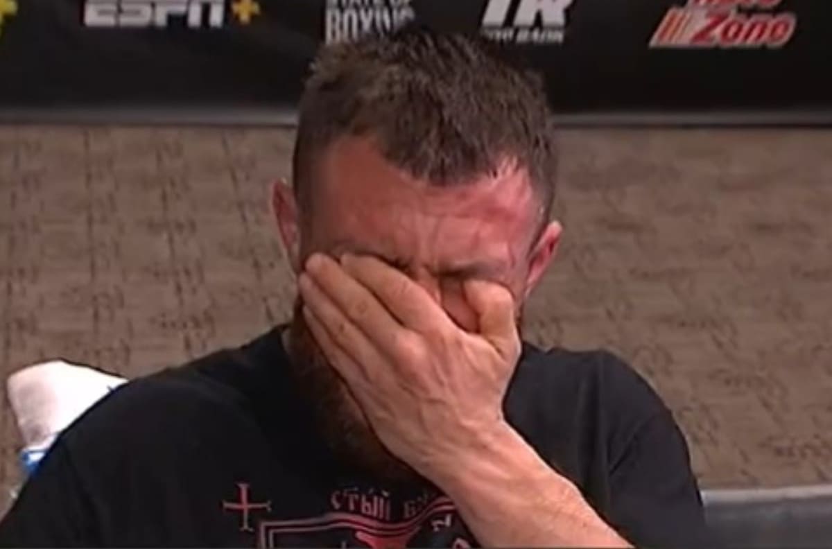 El momento en que Vasyl Lomachenko rompió en llanto tras perder con Devin Haney