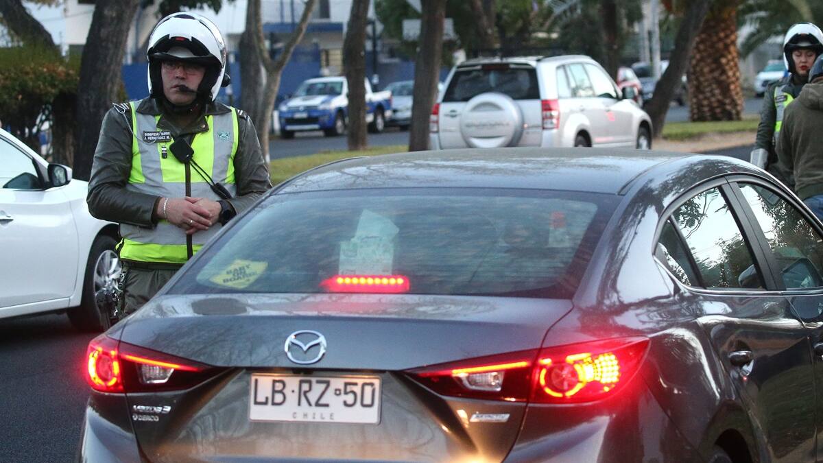 Conductores que tengan este documento vencido arriesgan multas de hasta $68.000