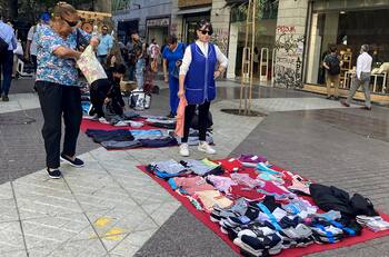 Presidenta de la Cámara de Comercio de Melipilla por vendedores ambulantes en Navidad: “Ha sido un desastre”