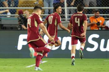 Juega en el fútbol chileno, nació en Venezuela y advierte a La Roja: “Ellos meten como si no hubiera un mañana”