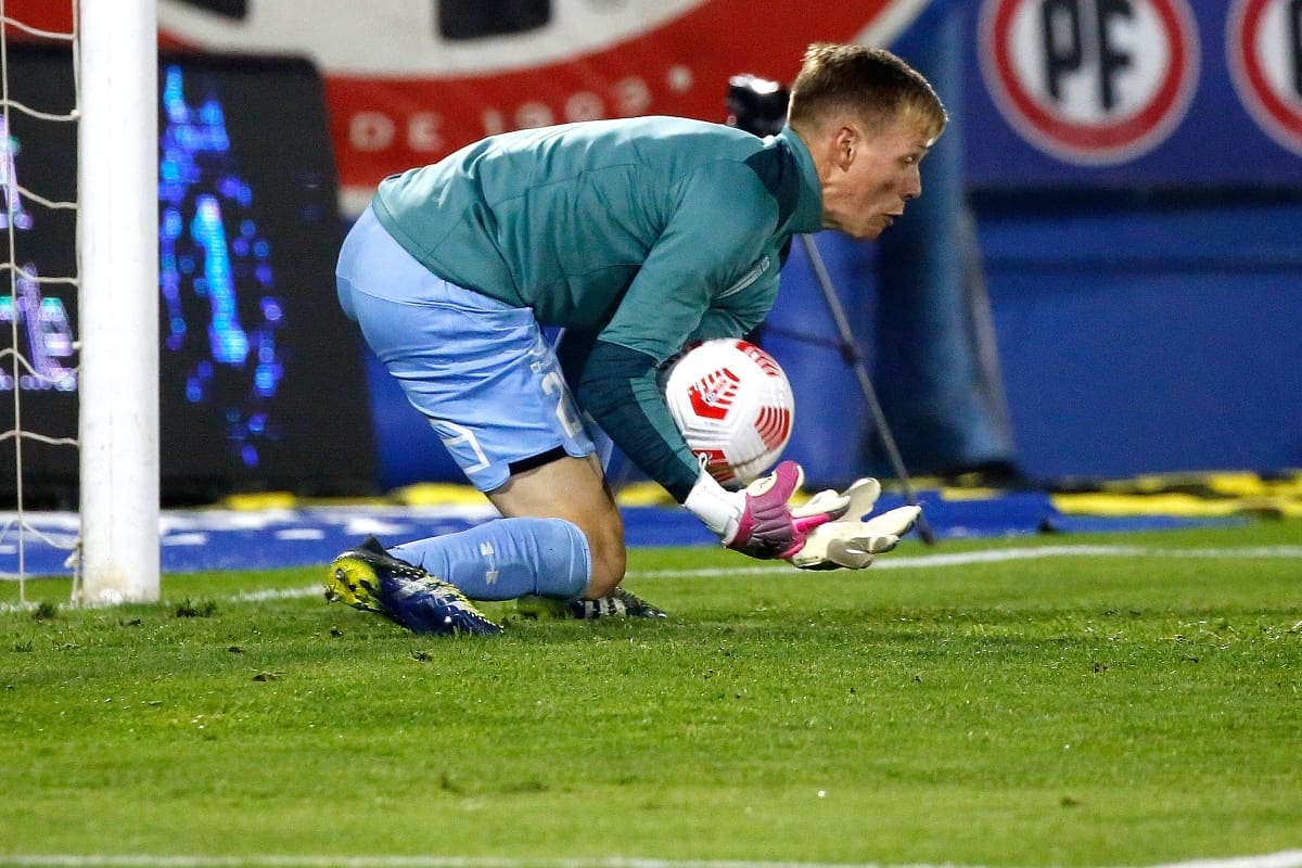 Vicente Bernedo sigue luchando para ganarse un puesto en Cobreloa. Foto: Agencia Aton.