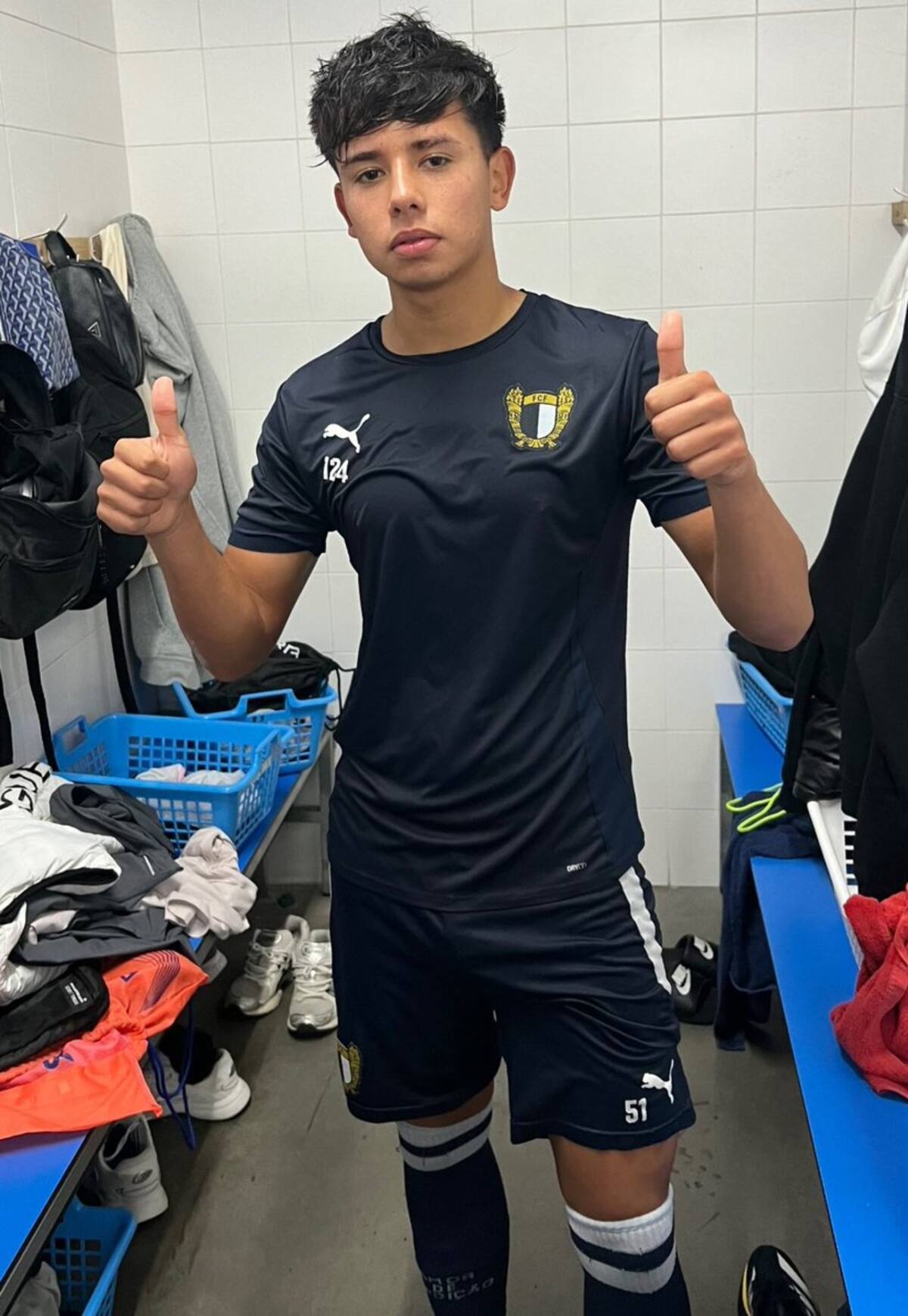 El volante formado en la U entrena en el Famalicão de Portugal