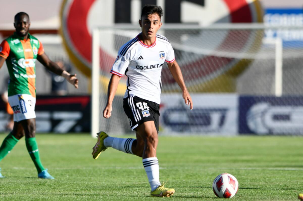 Vicente Pizarro ha logrado mantenerse en el equipo titular de Colo Colo.