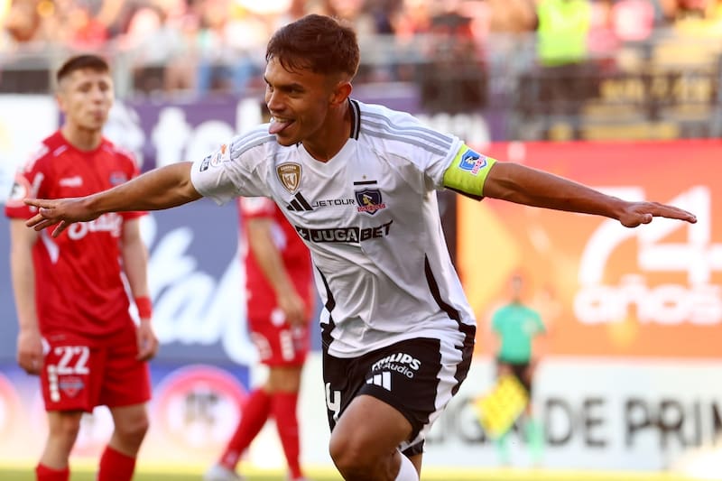 El volante abrió la cuenta en el triunfo de Colo Colo sobre Ñublense. Foto: Agencia ATON