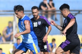Debut triunfal: Vicente Pizarro disputó su primer partido con Rosario Central