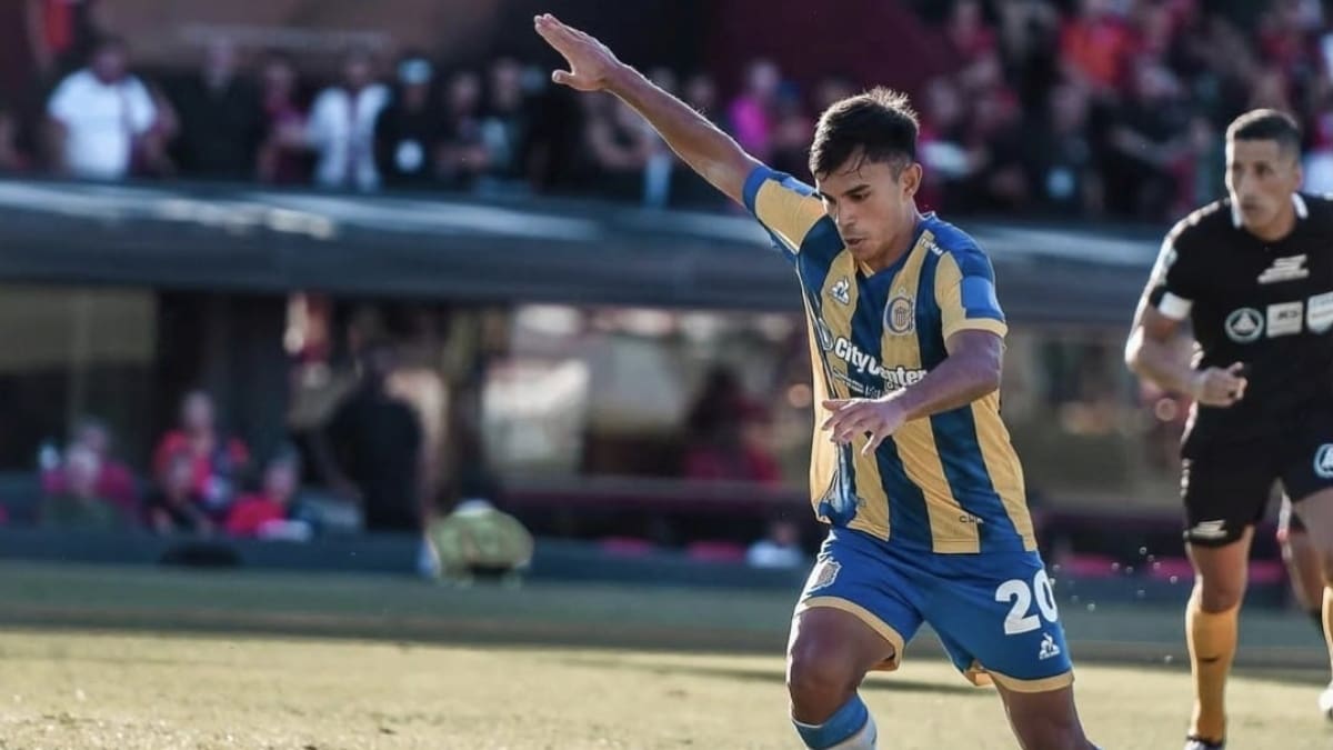 Vicente Pizarro comienza a despegar en el fútbol argentino: “No brilló, pero...”