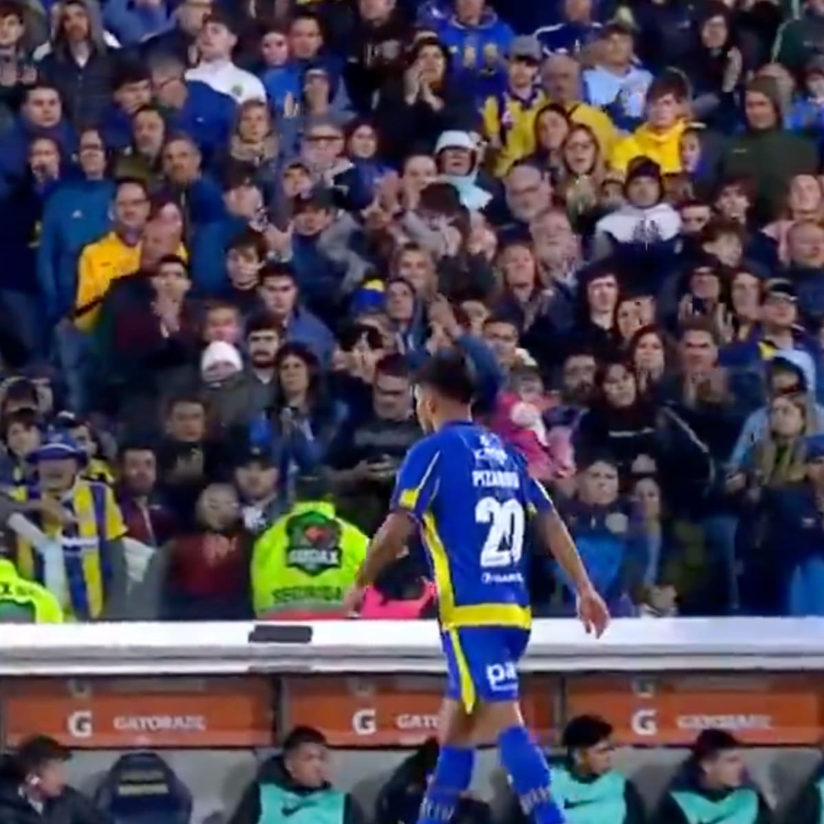 VIDEO | “Chileeeno, chileeeno”: La tremenda ovación de los hinchas de Rosario Central a Vicente Pizarro