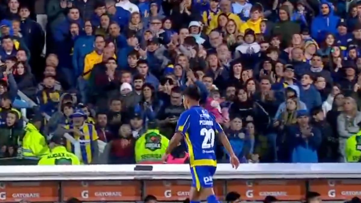 VIDEO | “Chileeeno, chileeeno”: La tremenda ovación de los hinchas de Rosario Central a Vicente Pizarro