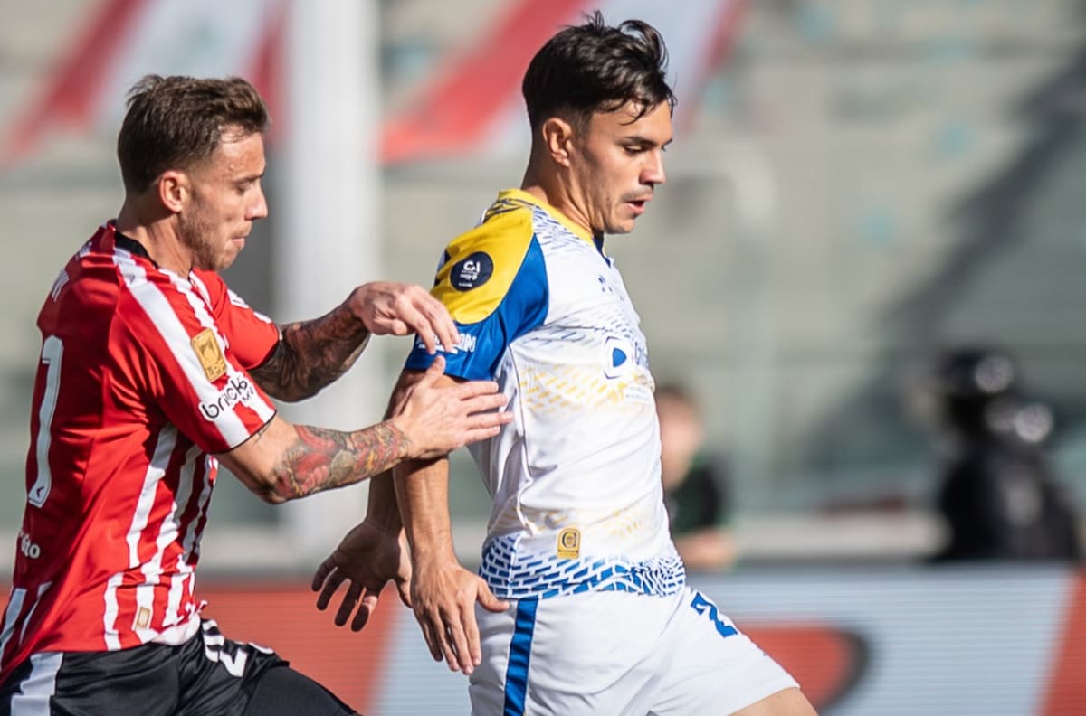 El duro mazazo que sufrió Vicente Pizarro con Rosario Central en Argentina