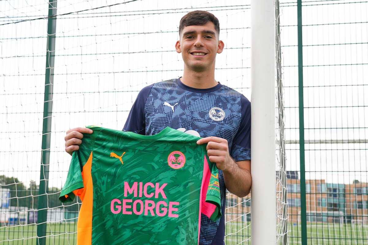 El portero de 21 años está en carpeta de Colo Colo. Foto: Peterborough United Oficial