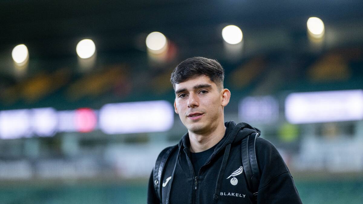 Perdió la titularidad en el fútbol europeo, es seleccionado chileno y despierta el interés de Colo Colo