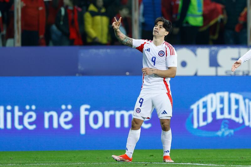 defendiendo la camiseta de La Roja. Foto: Agencia Aton.