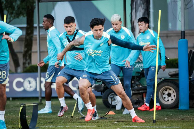 dejó atrás la fractura de peroné y ya está habilitado para volver a jugar en el América. (Foto: @ClubAmérica)