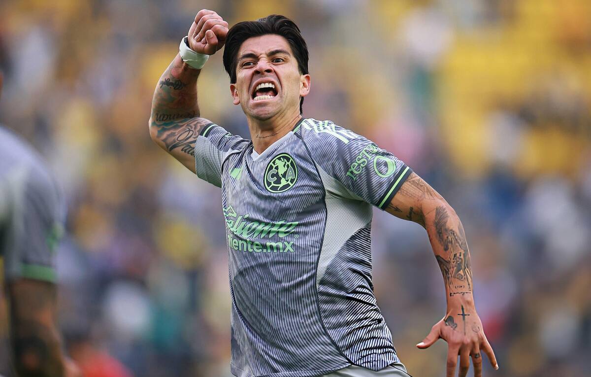 El chileno la rompió con el América y en Colo Colo deben arrepentirse por no ficharlo. Foto: @clubamerica.