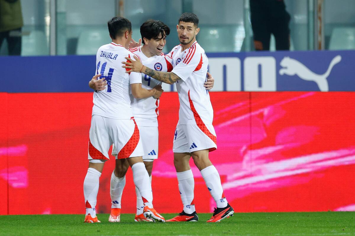 Víctor Dávila fue figura en el duelo de Chile contra Albania. Foto: Matteo Ciambelli/Photosport