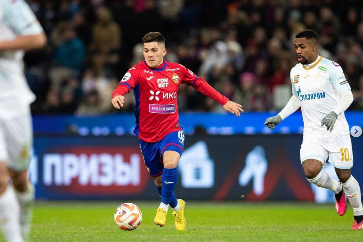 El volante respondió a la denuncia de su ex pareja.