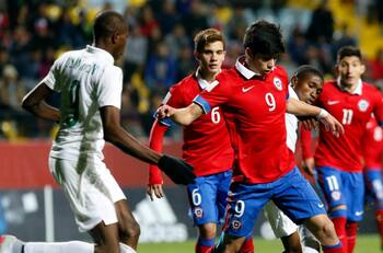 Fue goleador en Chile y ahora es la primera opción del PSG para reemplazar a Kylian Mbappé
