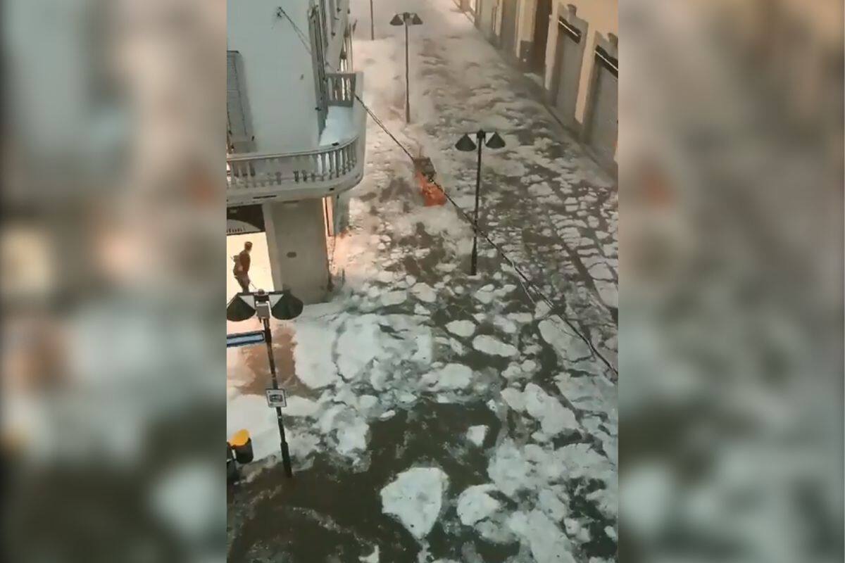 Río de hielo registrado en Italia.