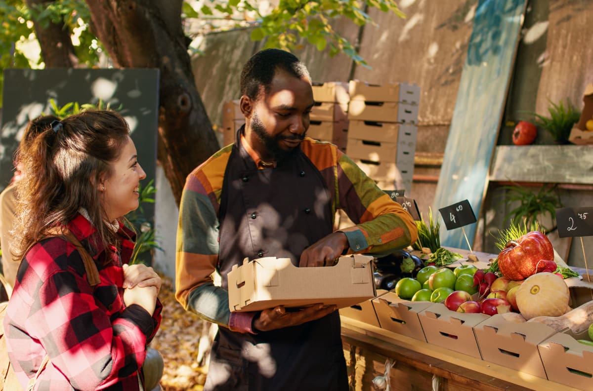 “Comprar víveres en Chile puede ser una lucha a vida o muerte”: La divertida experiencia de turista británico al intentar comprar fruta